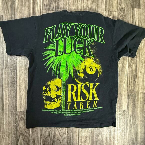 Fashion Nova Men “Play Your Luck / Risk Taker” Skull 8-Ball Graphic Tee – Black - Picture 1 of 7